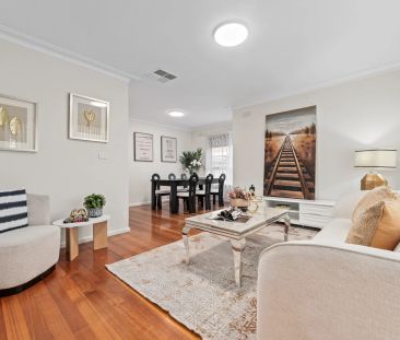 Charming Family Home in Mount Waverley Secondary School and Burwood... - Photo 4