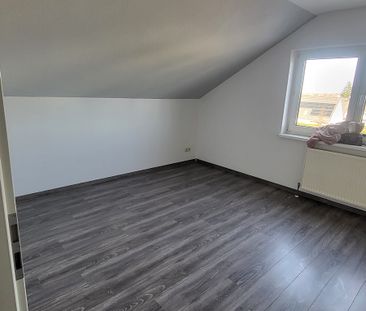 Helle 2 Zimmer Wohnung mit freundlichen Balkon! - Foto 1