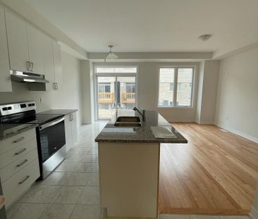 For Lease - 48 Bayardo Drive, Oshawa, Ontario - Photo 5