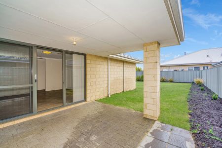 17 Harvey Crescent, South Yunderup. - Photo 5