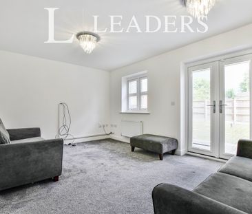 2 bedroom house to rent Naylor Street, Manchester, M40 - Photo 1