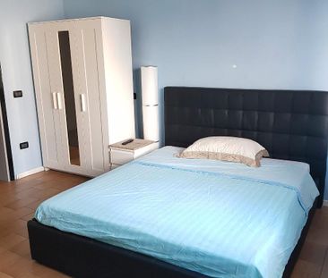 Bel appartamento in una palazzina di uffici e appa - Foto 5