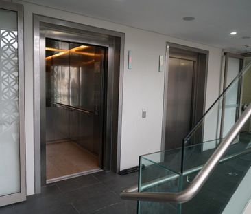 Stylish Apartment in the Prestigious Atria Complex - Photo 4