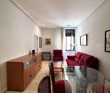 Piso de alquiler en Brocense, Barrio del Centro - Photo 3