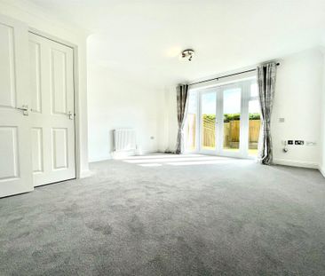 Letts Green, Woodley Letts Green, Woodley - Photo 1