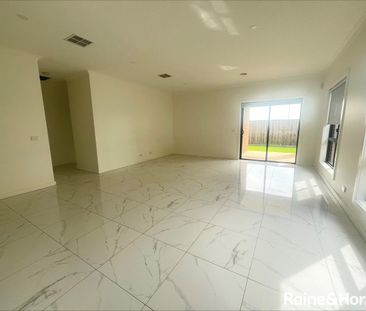 Quality built Modern 4 Bedroom Family Home! - Photo 1
