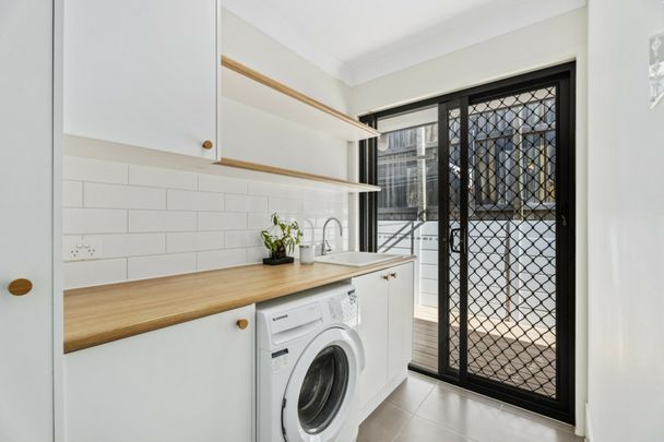 IMMACULATE FAMILY HOME - Photo 1