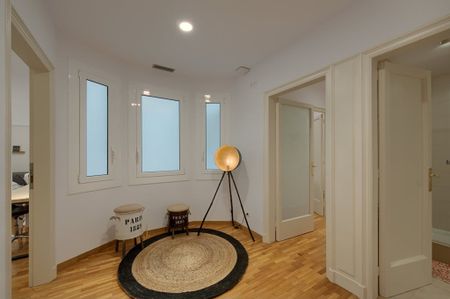 Carrer de Balmes, Barcelona, Catalonia 08006 - Photo 2