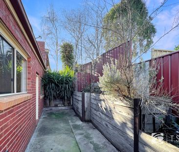 Low Maintenance Unit - Photo 6