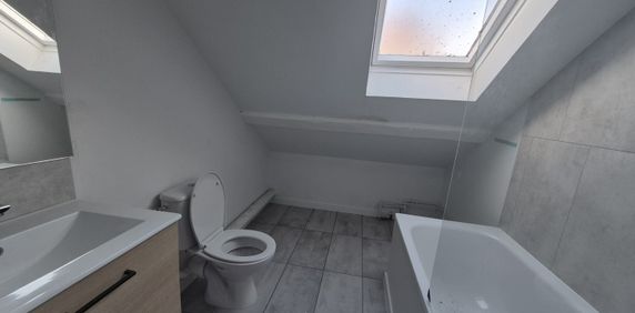 Location Appartement 3 pièces 51m² DENAIN 59220 - Photo 2