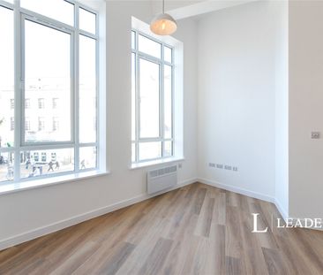 2 bedroom apartment to rent Commercial Road, Portsmouth, Hampshire,... - Photo 3