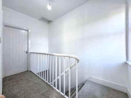 3 bed terraced house to rent in NE31 - Photo 2