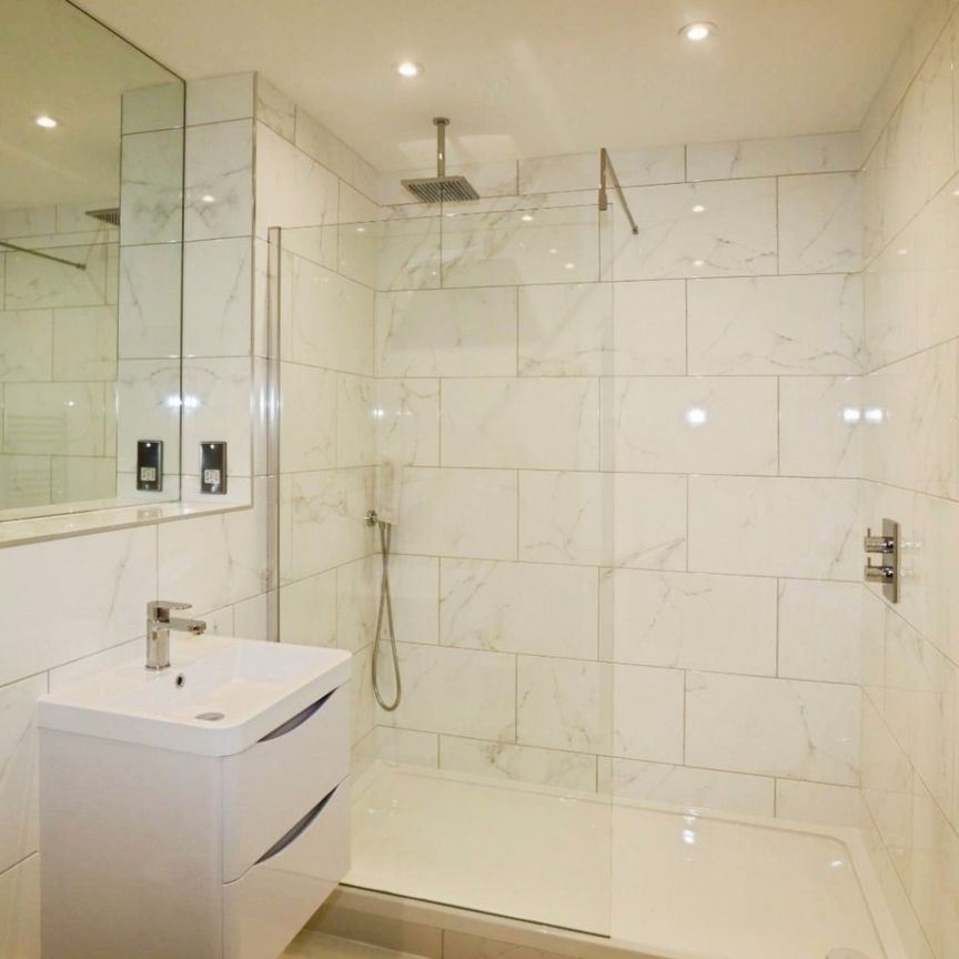 1 bedroom Flat To Let - Photo 1