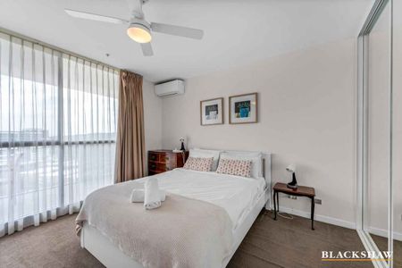 Fully furnished - Prime Location! - Photo 5