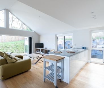 Guildford Road Westcott, Dorking - 2 bedrooms Property for lettings... - Photo 4