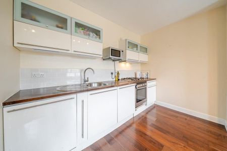 Room in a Shared Flat, Tunstall Road, SW9 - Photo 4