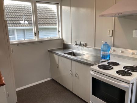 21B Miranda Street, Cannons Creek - Photo 5