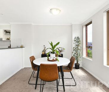 Bright and Inviting Two-Bedroom Apartment in Balmain Shores - Photo 2