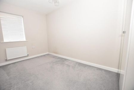 4 bedroom detached house to rent - Photo 5