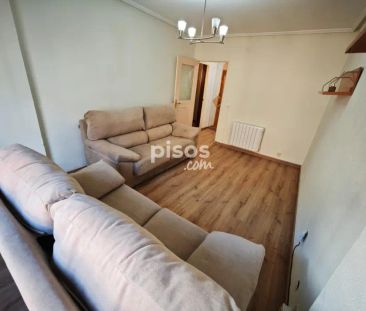 Piso en alquiler en Calle de La Bañeza, 28 - Photo 1