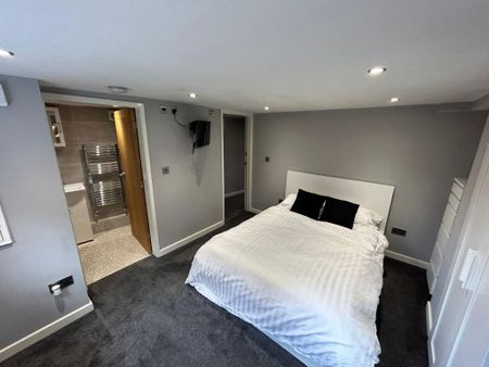 Headingley Avenue, Leeds, LS6 - Photo 3