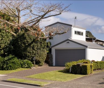 Welcome Bay Immaculate Home - Welcome Bay - Photo 3