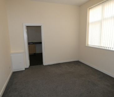 Park Road flat 2 - Photo 3