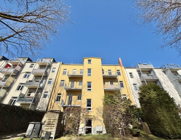 Chemnitz• Bernsdorf • 2 Zimmer • mit Balkon • Tageslichtbad • Stellplatz • schnell sein! - Photo 1