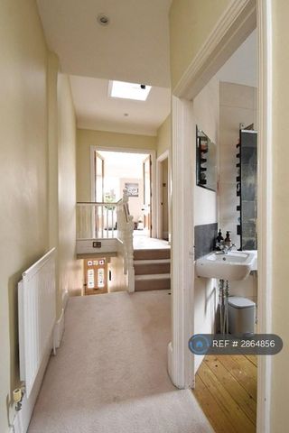 2 bedroom maisonette to rent - Photo 5