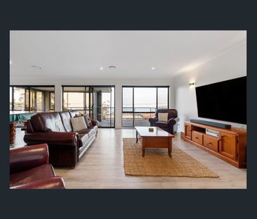 Spectacular Bay Views & Year-Round Entertaining - Photo 1