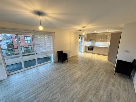 2 bedroom apartment to rent - Photo 4