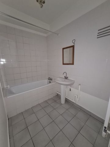 Location Appartement 4 pièces 72m² NANCY 54000 - Photo 4
