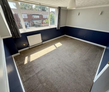 4 bedroom townhouse to rent - Photo 2