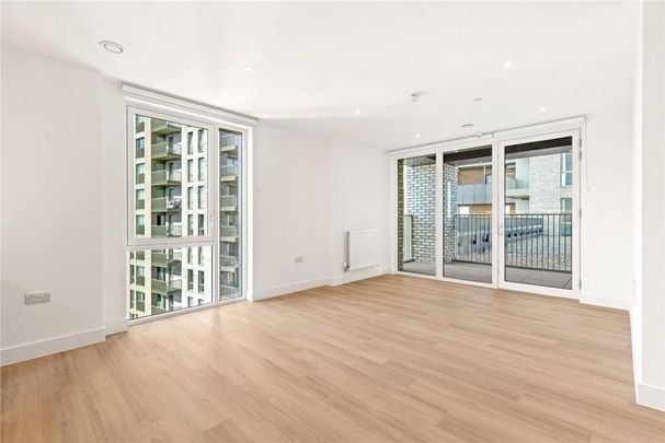 1 Bed Flat, Heartwood Boulevard, W3 - Photo 1