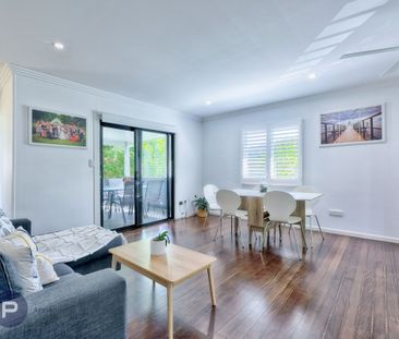 Beautiful Spacious Family Home - Photo 3