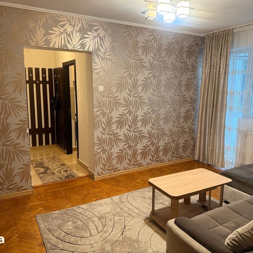 Inchiriere apartament 2 camere, mobilat, Targoviste, Al.Trandafirilor - Fotografie 1