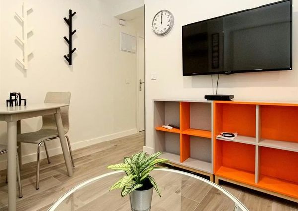 Calle Valencia, Getafe, Community of Madrid 28903