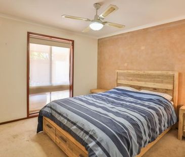 Neat 2 Bedroom Unit - Photo 2