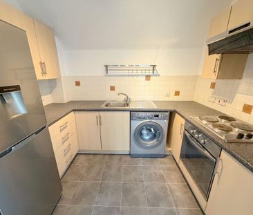 1 bedroom flat to rent - Photo 3