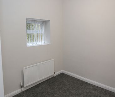 15 Crosby Street, Bangor, BT20 5EE - Photo 2