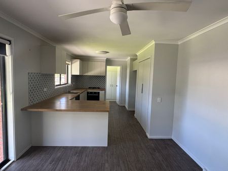 Three Bedroom Brick Home - Photo 2