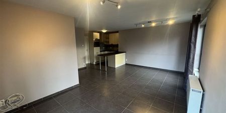 Appartement te huur in Péruwelz voor € 725 met 1 slaapkamer - Photo 3