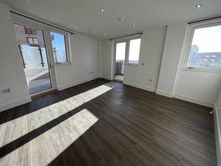 3 bedroom apartment to rent - Photo 2