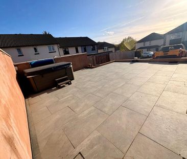 3 bedroom end of terrace house to rent - Photo 1