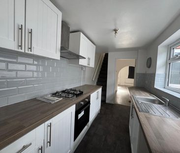 2 bedroom House To Let - Photo 5