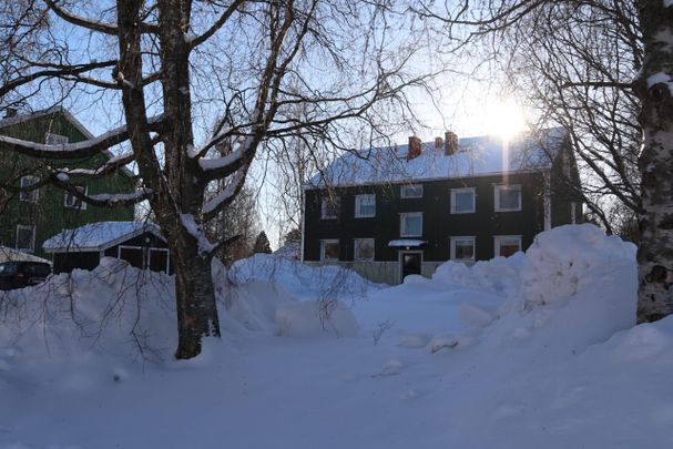 Fin 2:a på Klövervägen 3 i Sund - Foto 1