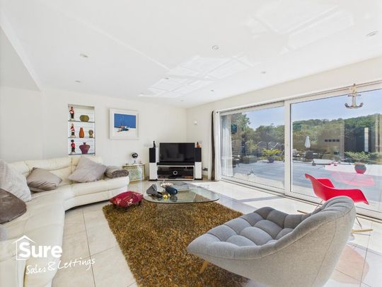 5 bedroom semi-detached house to rent - Photo 1