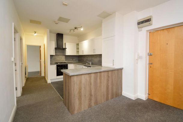 3 bedroom flat to rent - Photo 1
