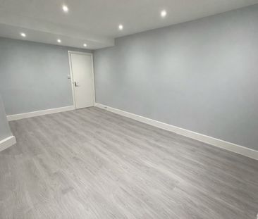 2 Bed Flat, Ling Road, E16 - Photo 2