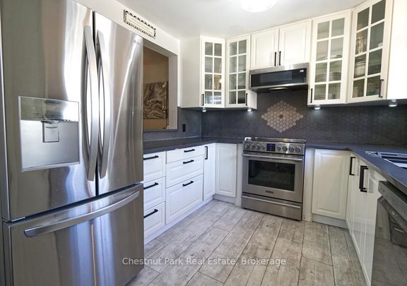 24 Starboard Road, ON, Collingwood - Photo 1
